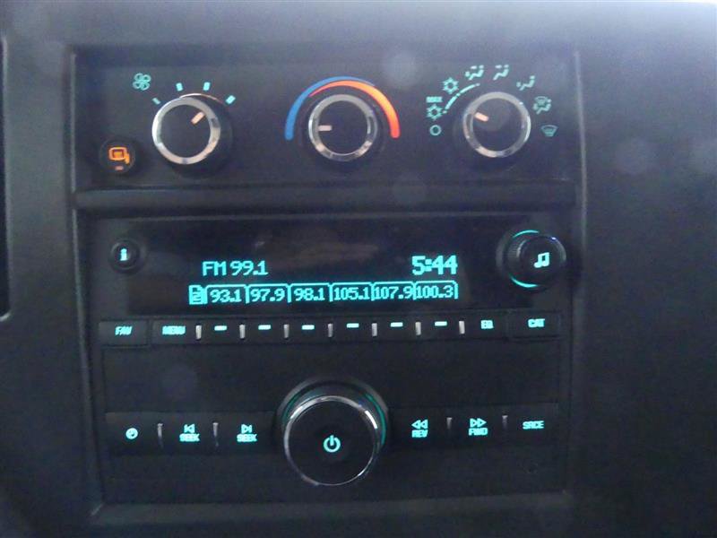 Used 2023 Chevrolet Express 2500 w/ Driver Convenience Package RWD image 11