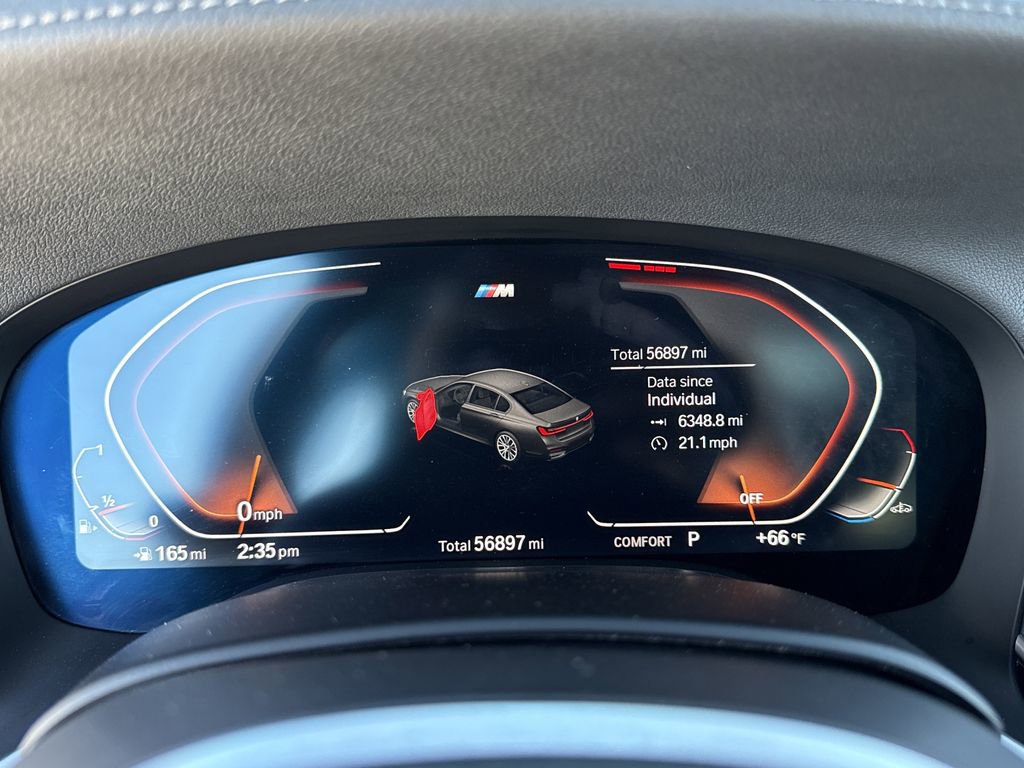 Used 2022 BMW 740i w/ M Sport Package RWD image 14