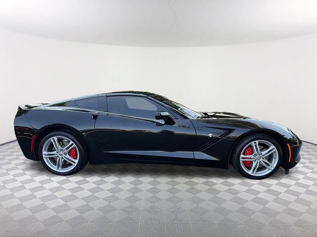 Used 2017 Chevrolet Corvette Stingray Coupe w/ 1LT RWD image 4