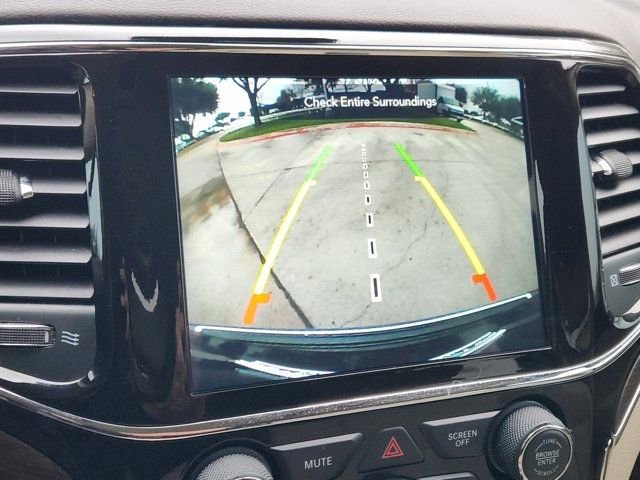 Used 2020 Jeep Grand Cherokee Overland image 6