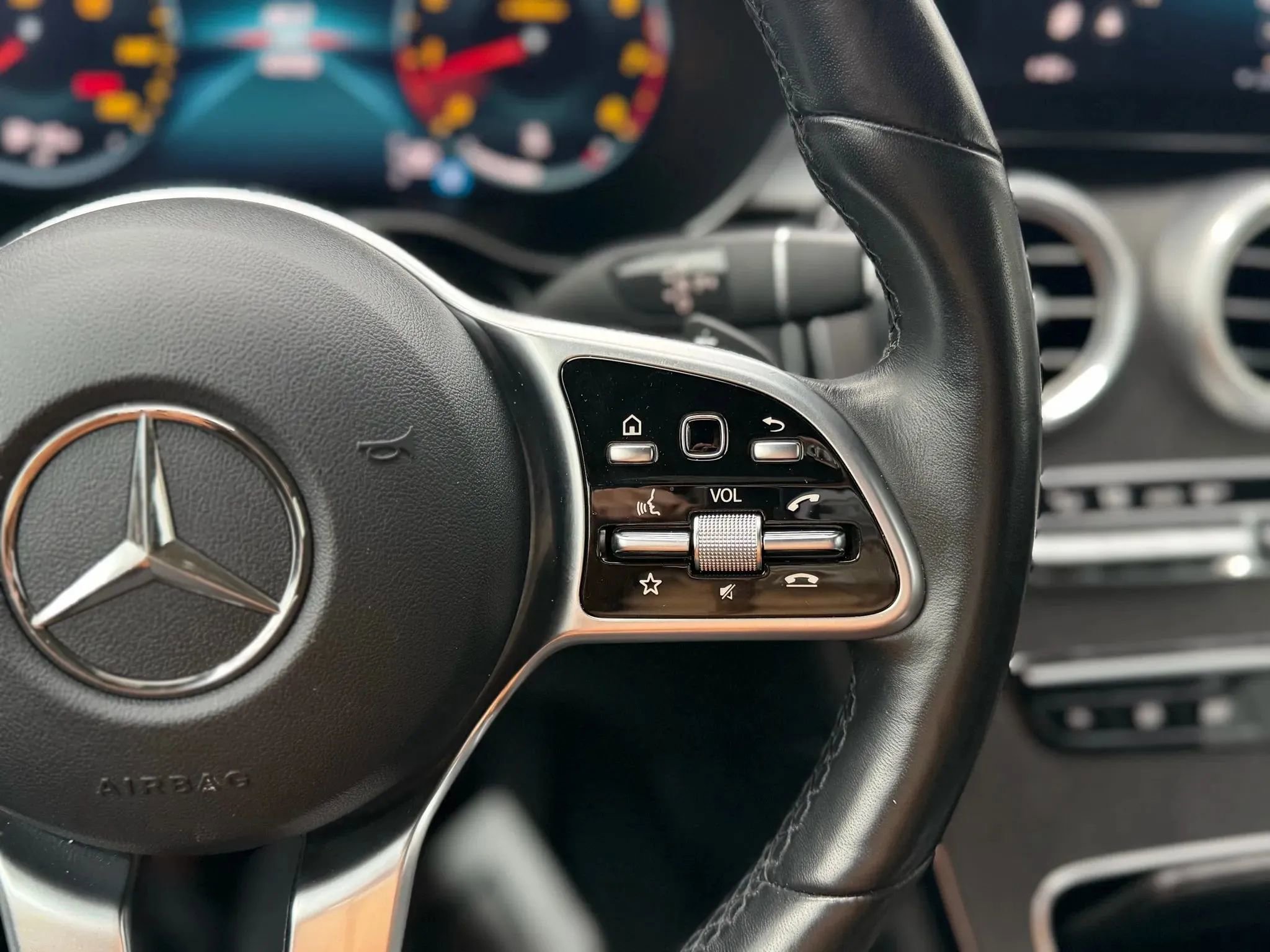 Used 2021 Mercedes-Benz GLC 300 4MATIC image 22