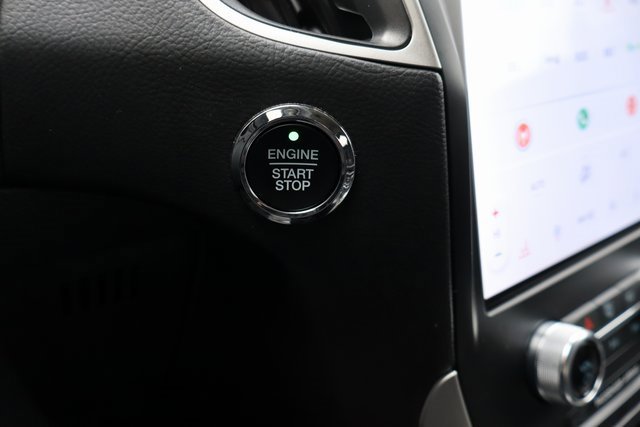 Used 2024 Ford Edge SEL image 23