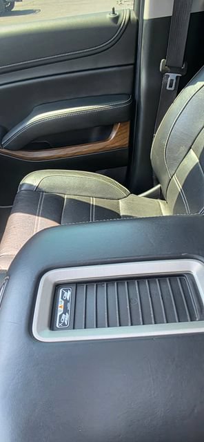 Used 2020 GMC Yukon Denali w/ Denali Premium Package AWD/4WD image 27