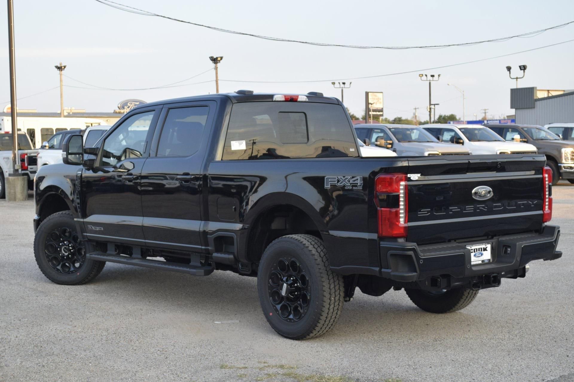 New 2026 Ford F250 Lariat w/ Black Appearance Package image 4