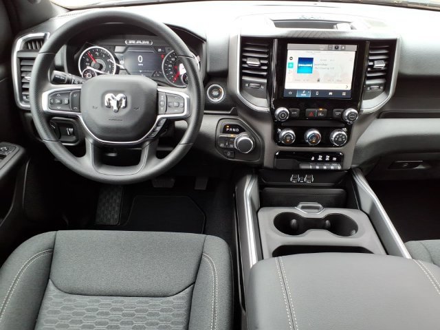 New 2026 RAM 1500 Express AWD/4WD image 16
