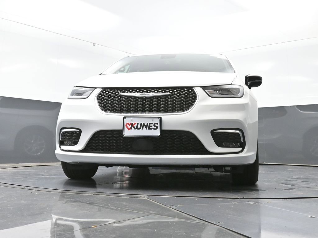 New 2026 Chrysler Pacifica Select image 49