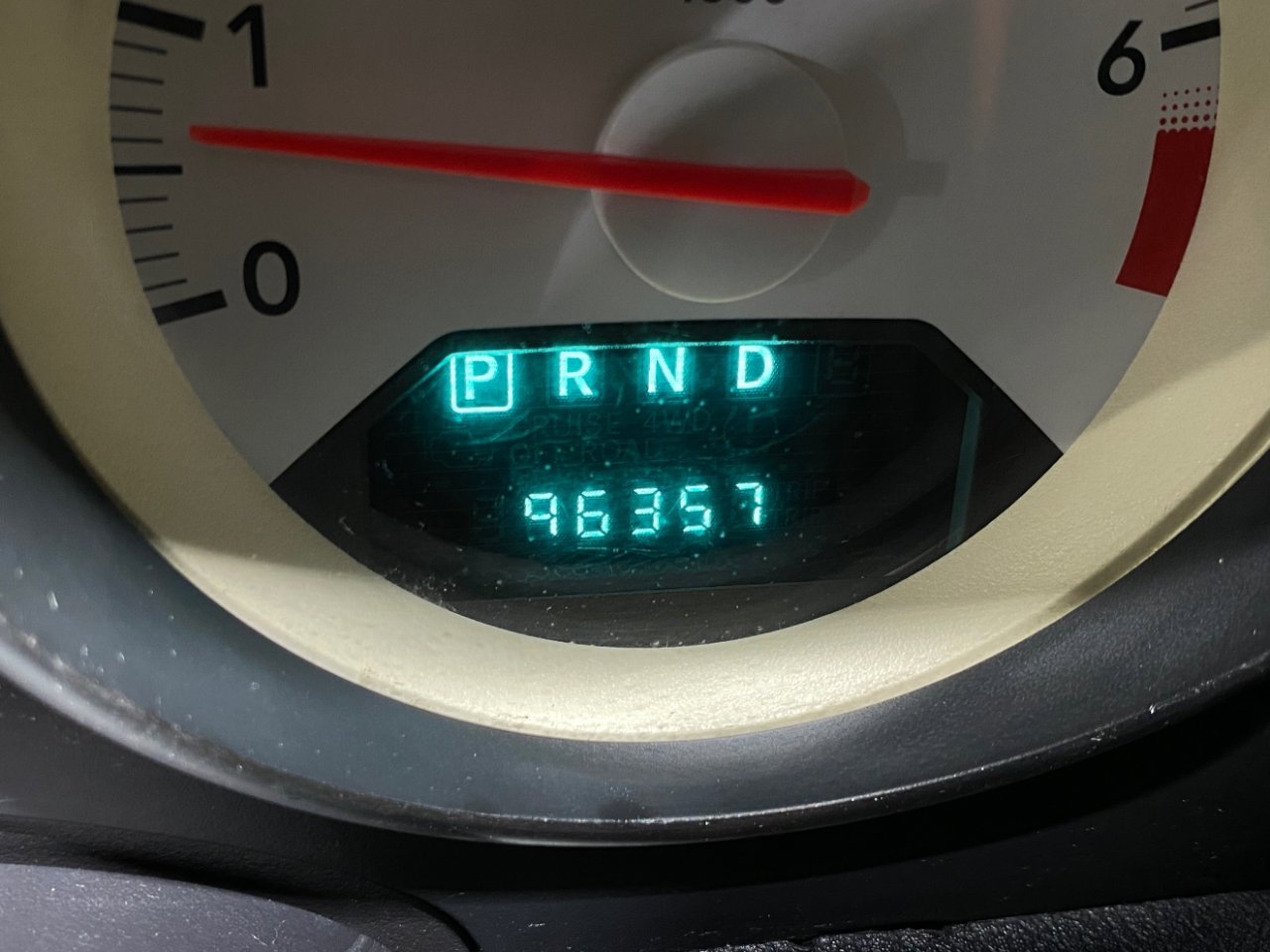 Used 2009 Dodge Caliber SXT image 10