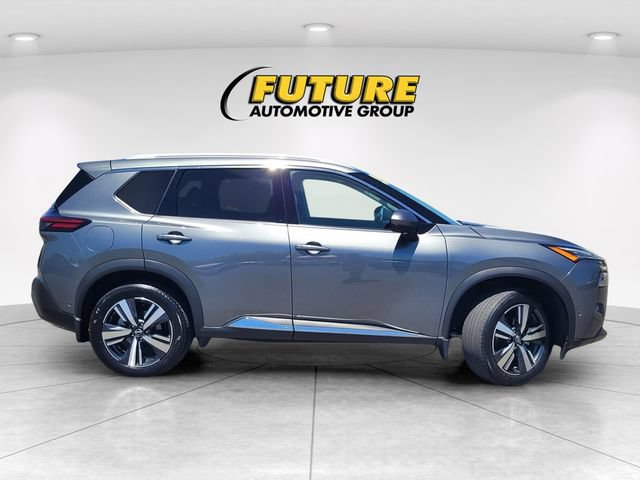 Certified 2023 Nissan Rogue SL w/ SL Premium Package AWD/4WD image 3