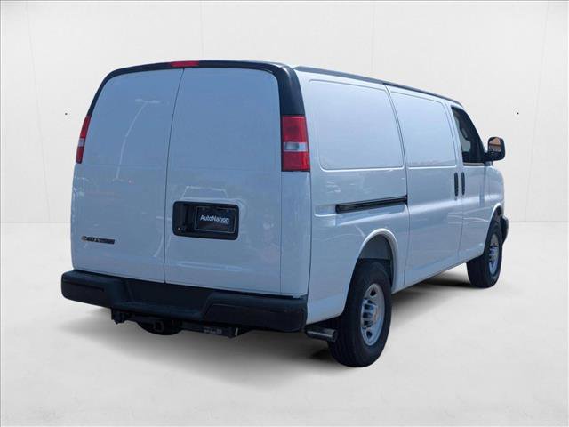 New 2025 Chevrolet Express 2500 w/ Driver Convenience Package RWD video 2