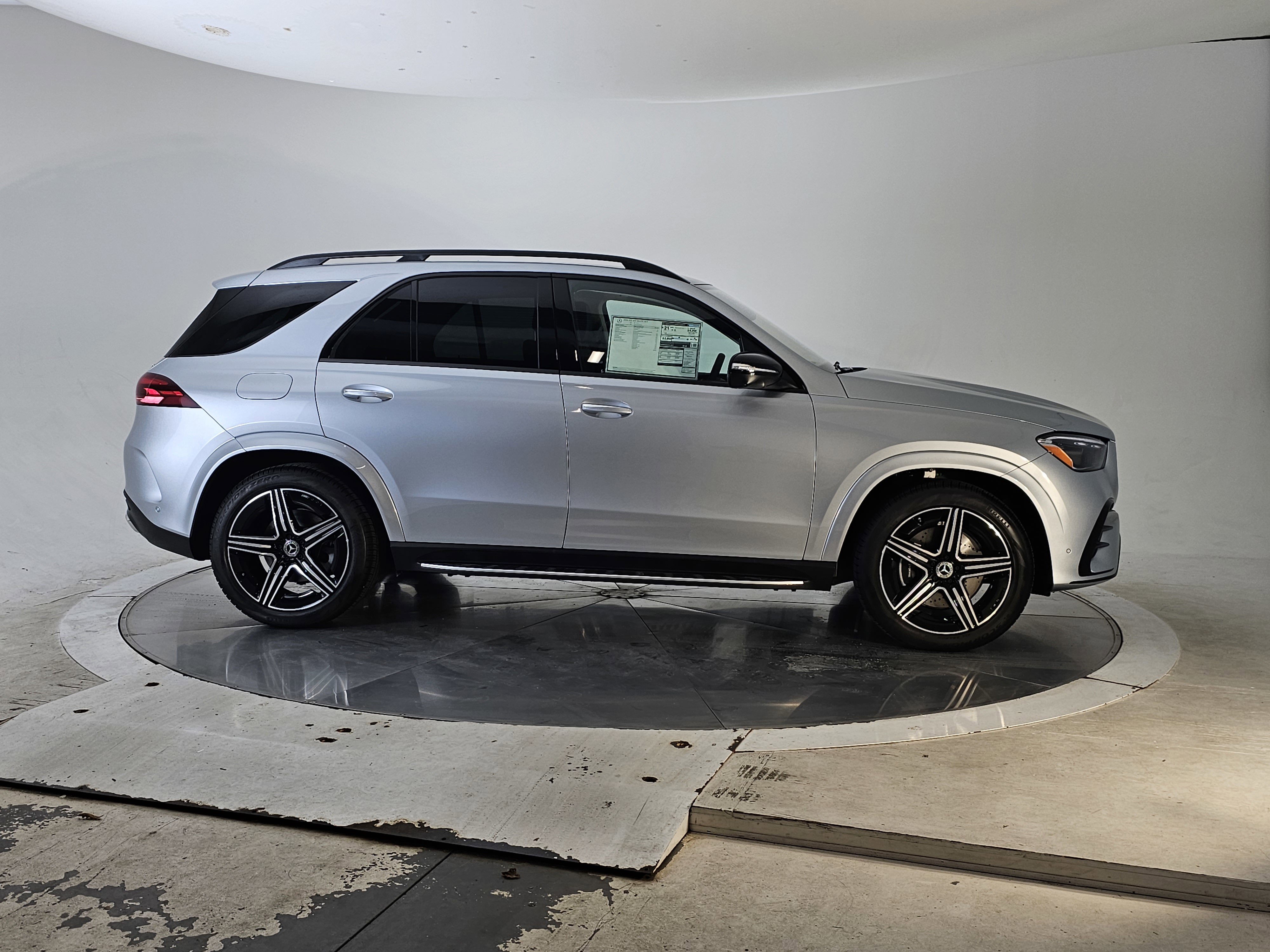 New 2026 Mercedes-Benz GLE 450 4MATIC image 3