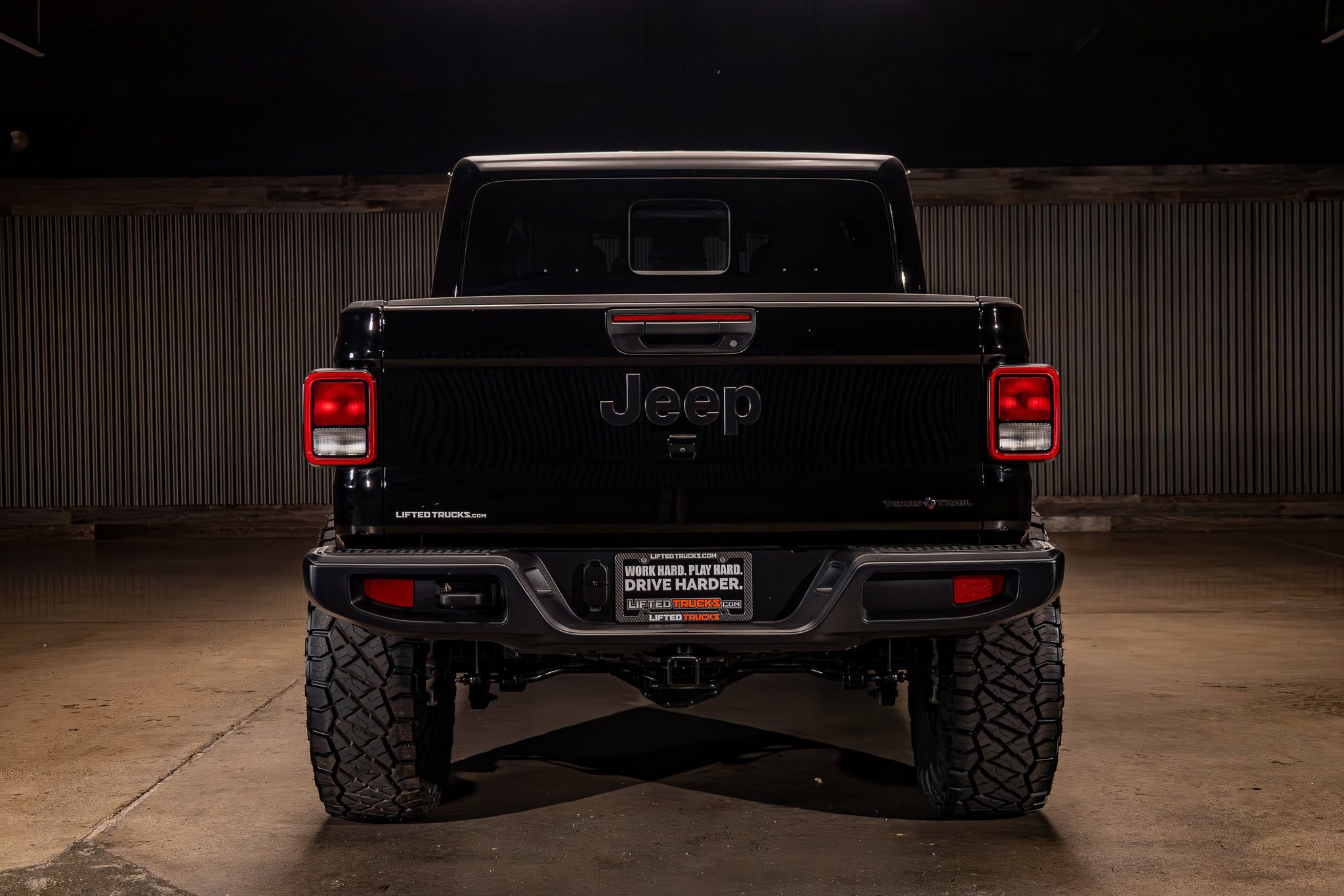 Used 2025 Jeep Gladiator Sport AWD/4WD image 8
