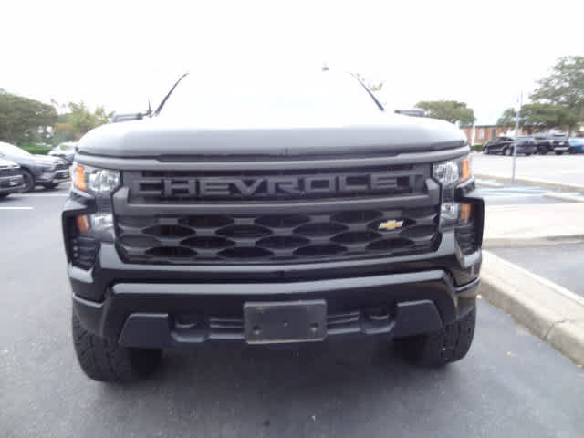 Used 2024 Chevrolet Silverado 1500 Custom AWD/4WD image 2
