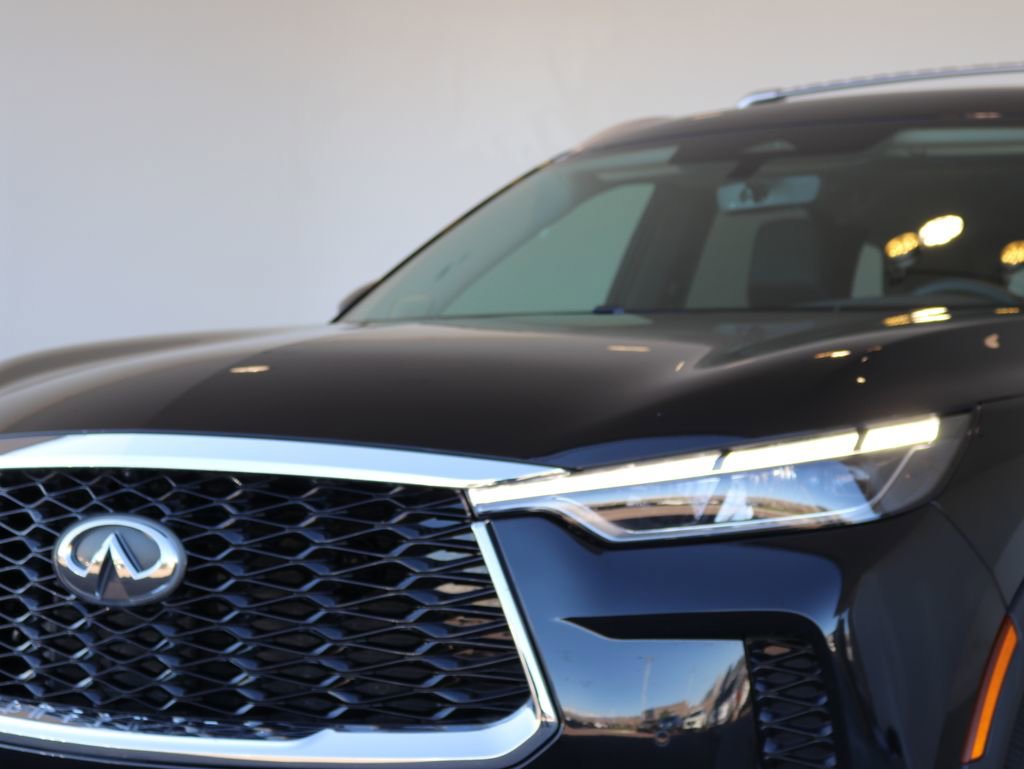 Certified 2023 INFINITI QX60 Luxe w/ Performance Audio Package AWD/4WD image 11