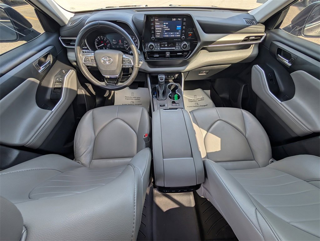 Used 2021 Toyota Highlander XLE image 26