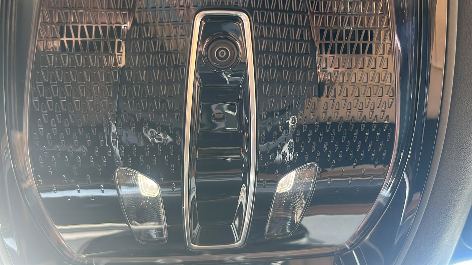 New 2025 Cadillac Escalade IQ Luxury 2 image 15