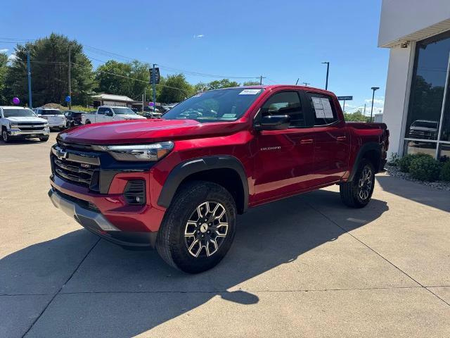 Used 2023 Chevrolet Colorado Z71 w/ Z71 Convenience Package 2 AWD/4WD image 3