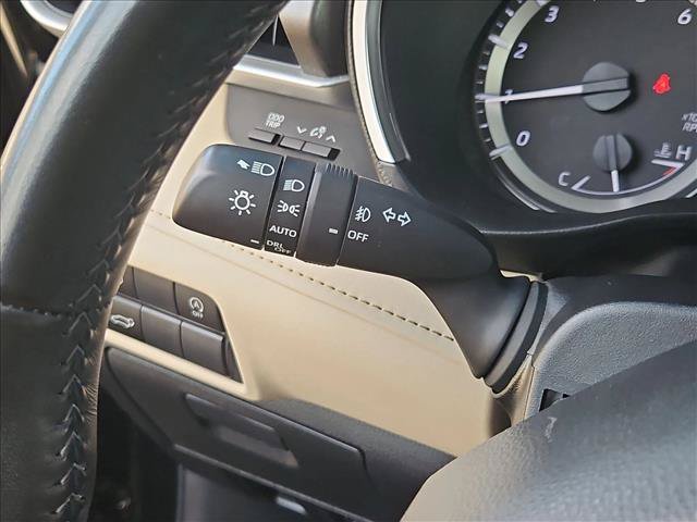 Used 2023 Toyota Highlander XLE w/ Protection Package #3 (TMS) AWD/4WD image 16