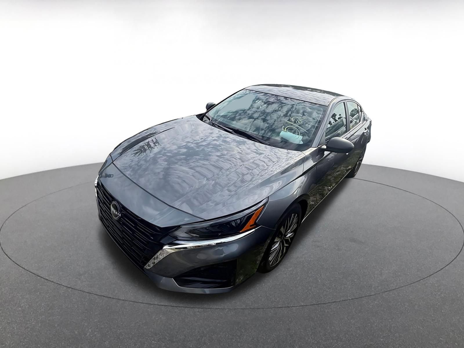Used 2025 Nissan Altima 2.5 SV FWD image 4