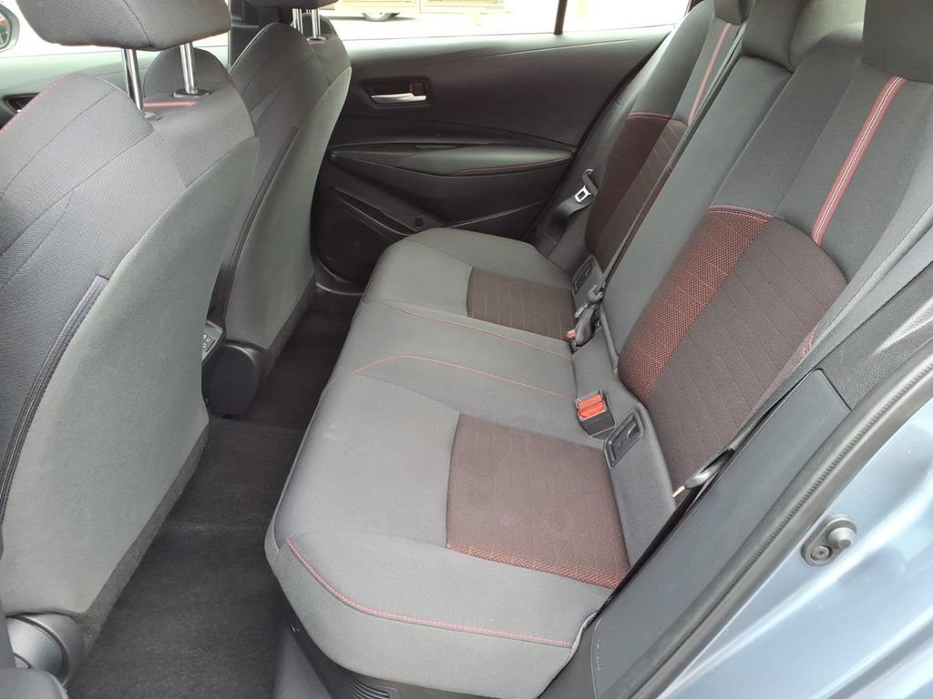 Used 2025 Toyota Corolla SE w/ Convenience Package FWD image 11