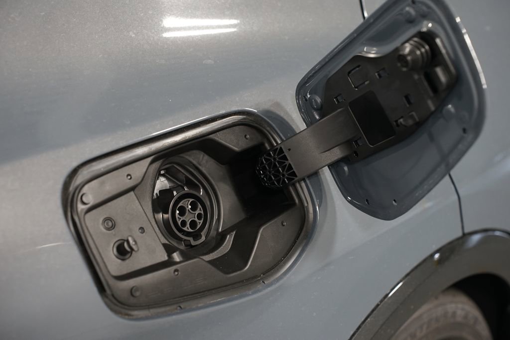 New 2026 Toyota Prius Plug-In Hybrid w/ Limited Premium Package FWD image 11