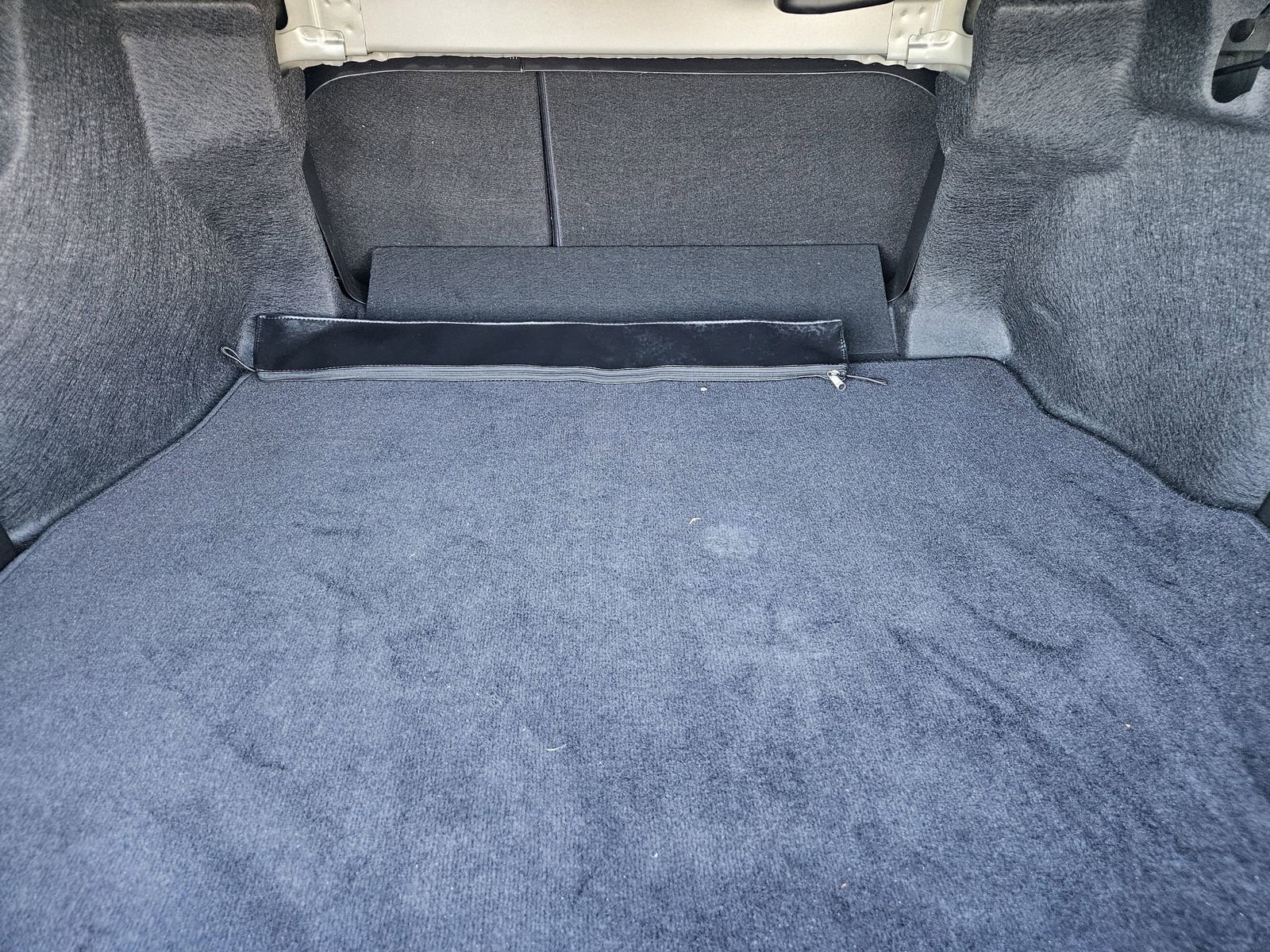 Used 2025 Toyota Camry SE w/ Convenience Package image 36