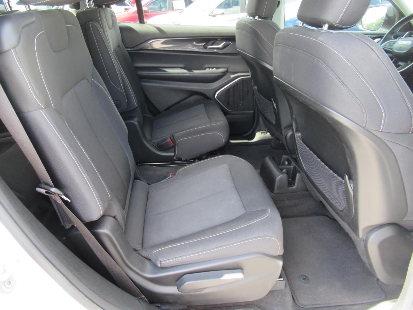 Used 2021 Jeep Grand Cherokee L Laredo w/ Luxury Tech Group I RWD image 31