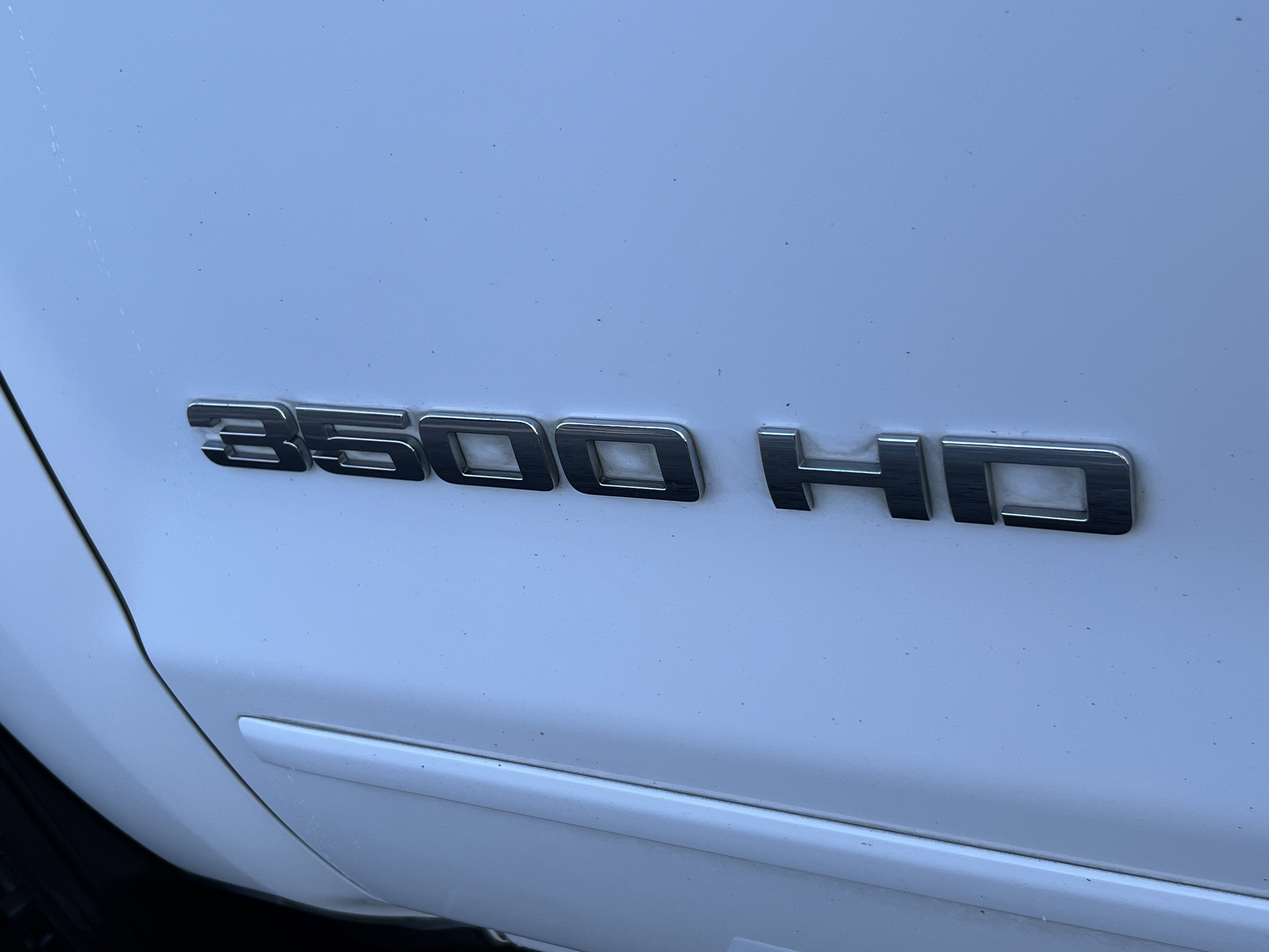 Used 2018 Chevrolet Silverado 3500 LT image 10