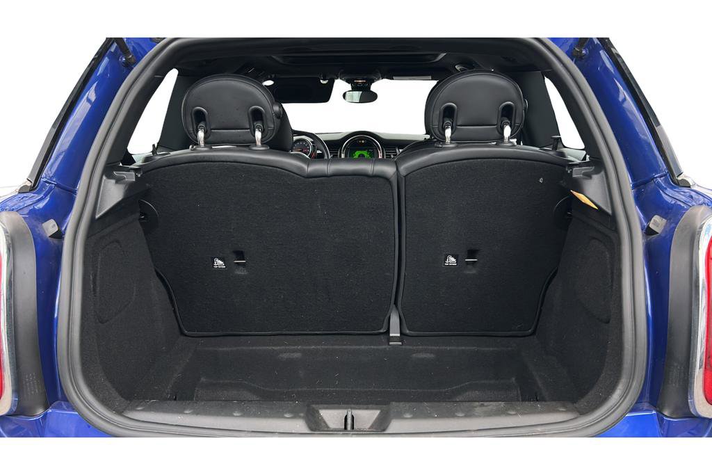 Used 2021 MINI Cooper 2-Door Hardtop image 9