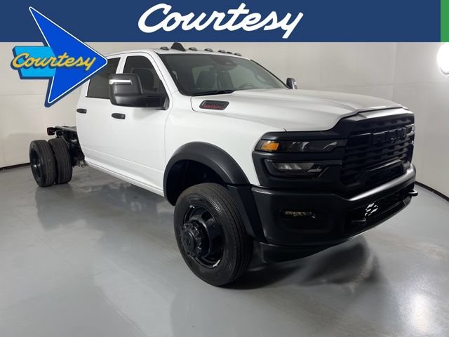 New 2025 RAM 5500 Tradesman RWD video 1