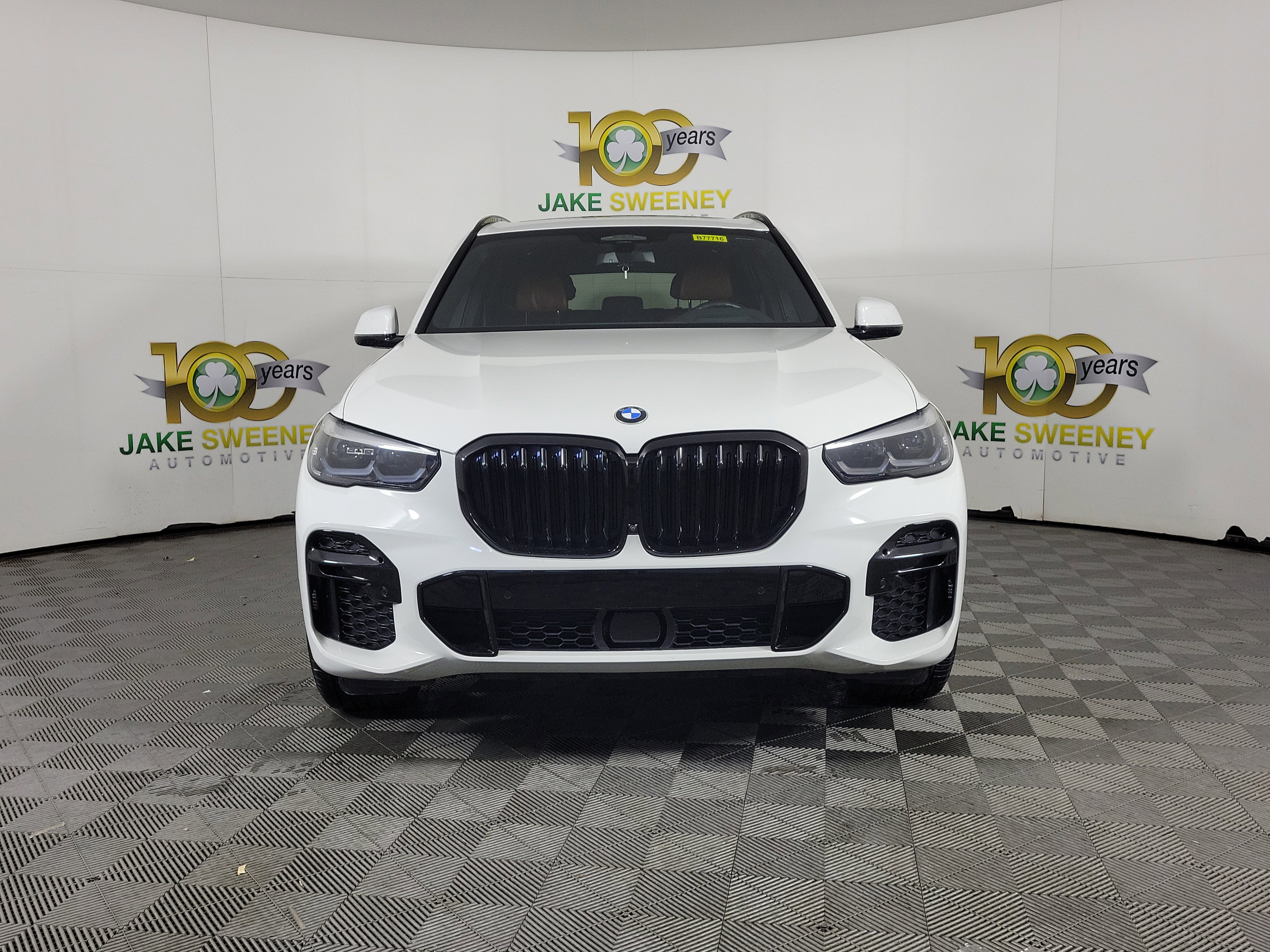 Certified 2022 BMW X5 xDrive40i w/ M Sport Package image 2