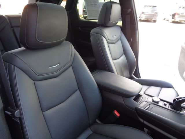 Certified 2023 Cadillac XT5 Sportv w/ Technology Package image 18