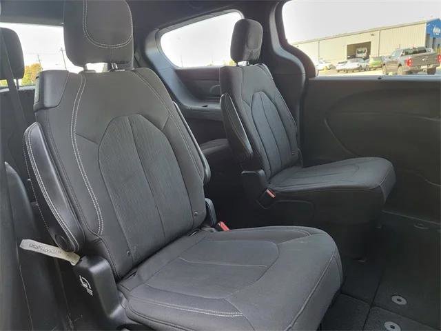 Certified 2019 Chrysler Pacifica Touring Plus w/ S Appearance Package FWD image 21