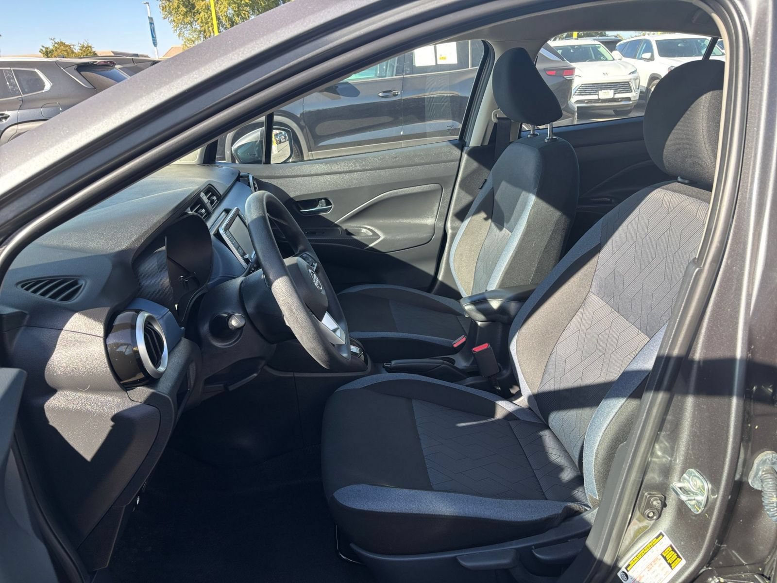 Used 2025 Nissan Versa SV FWD image 24