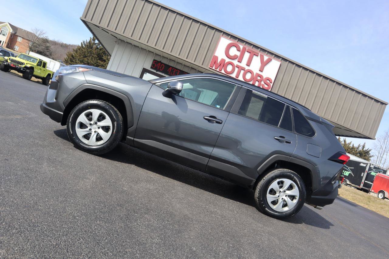 Used 2019 Toyota RAV4 LE w/ All Weather Liner Package AWD/4WD image 14
