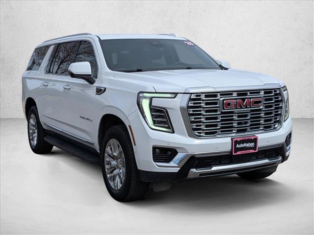 Used 2025 GMC Yukon XL Denali image 3