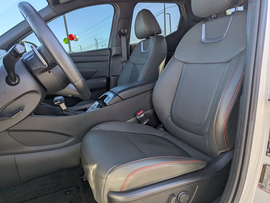 Used 2025 Hyundai Santa Cruz Limited image 14