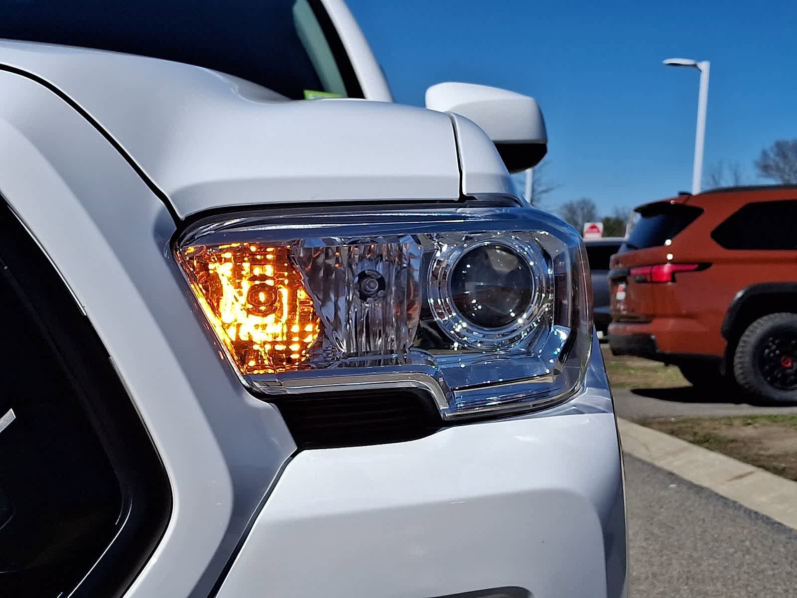 Certified 2023 Toyota Tacoma SR w/ SR Convenience Package image 12