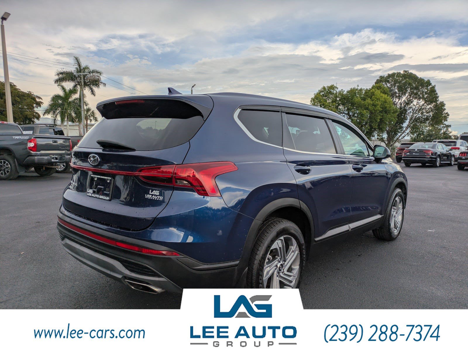 Used 2022 Hyundai Santa Fe SE FWD image 3