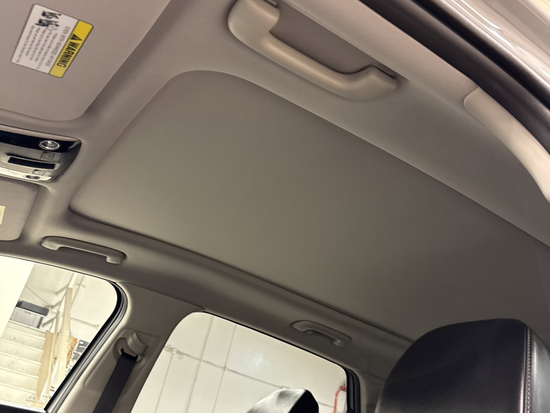 Used 2025 Kia Sorento S w/ Panoramic Sunroof Package image 11