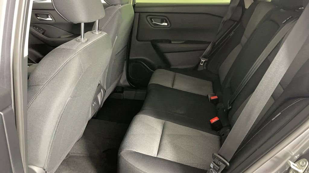 New 2025 Nissan Rogue SV image 13