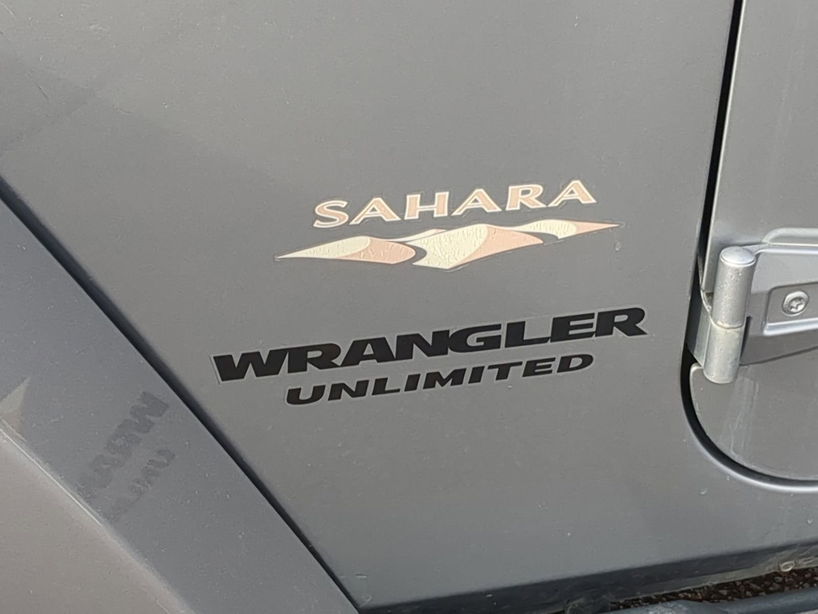 Used 2013 Jeep Wrangler Unlimited Sahara w/ Connectivity Group image 17