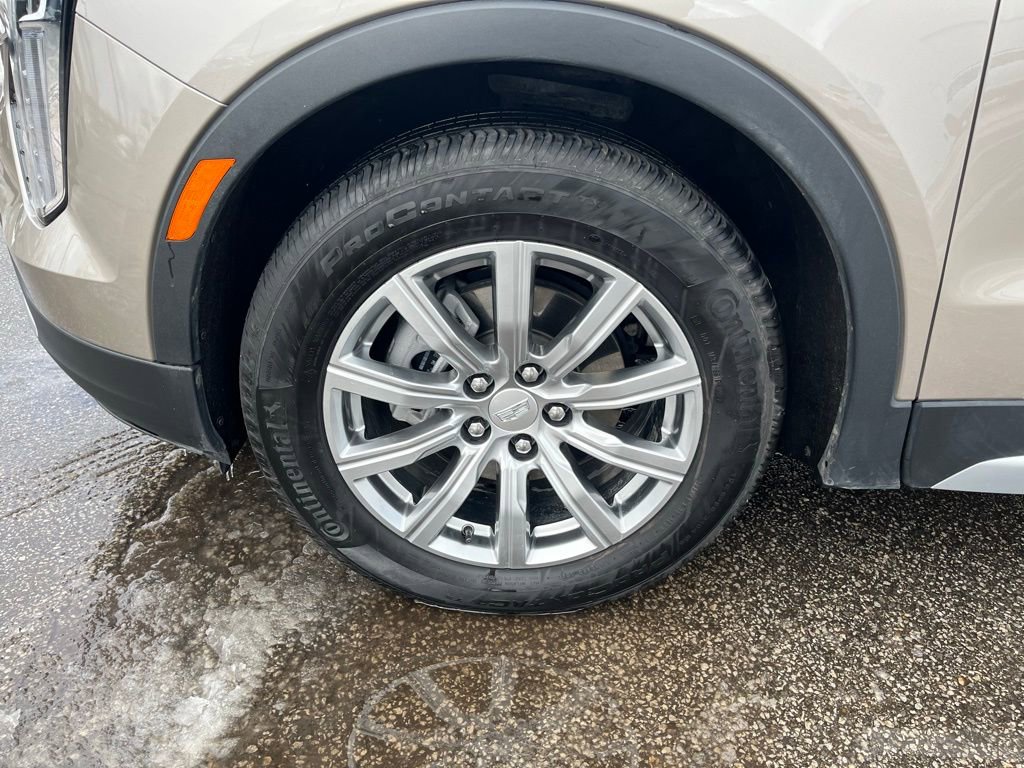 Used 2023 Cadillac XT4 Premium Luxury w/ Cold Weather Package image 37