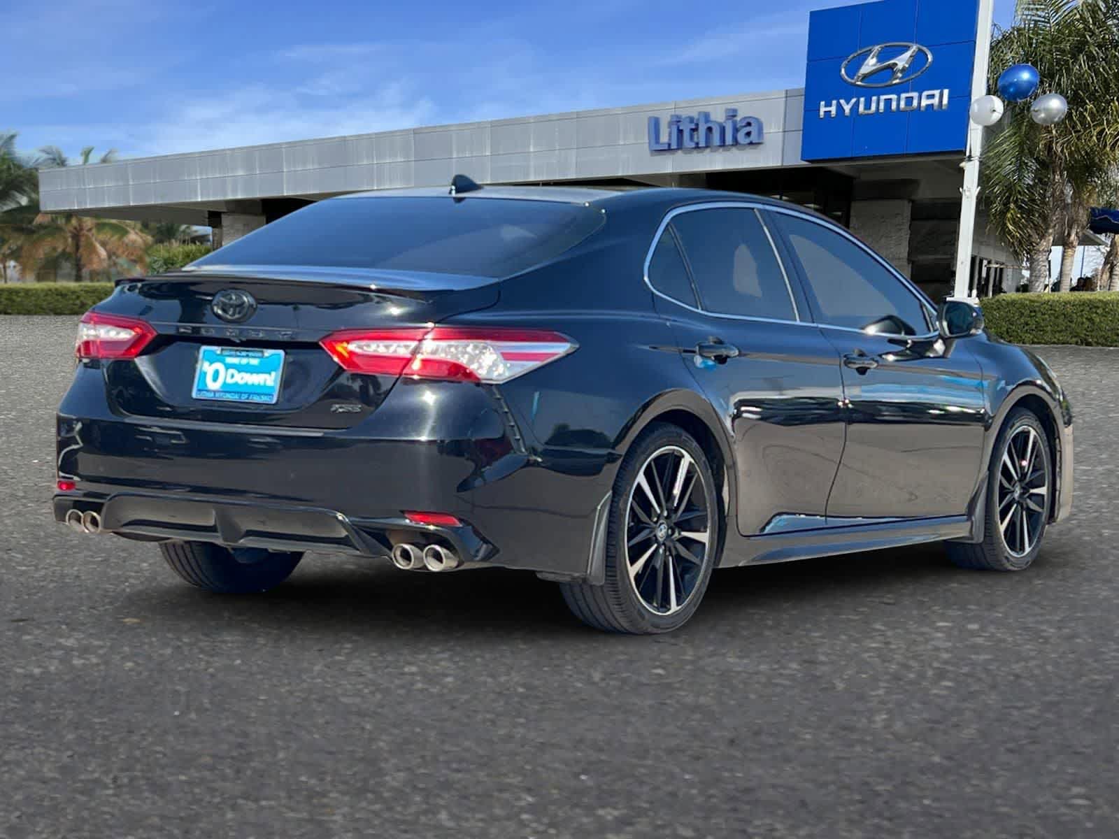 Used 2020 Toyota Camry XSE video 3