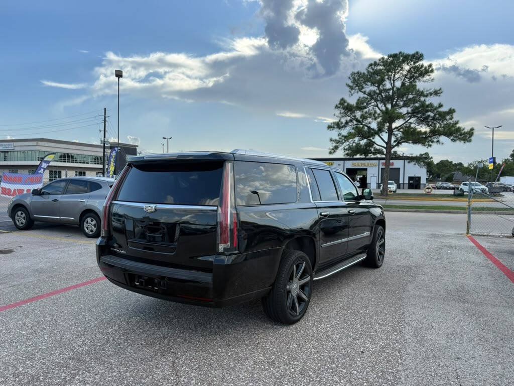 Used 2017 Cadillac Escalade ESV Premium Luxury AWD/4WD image 12
