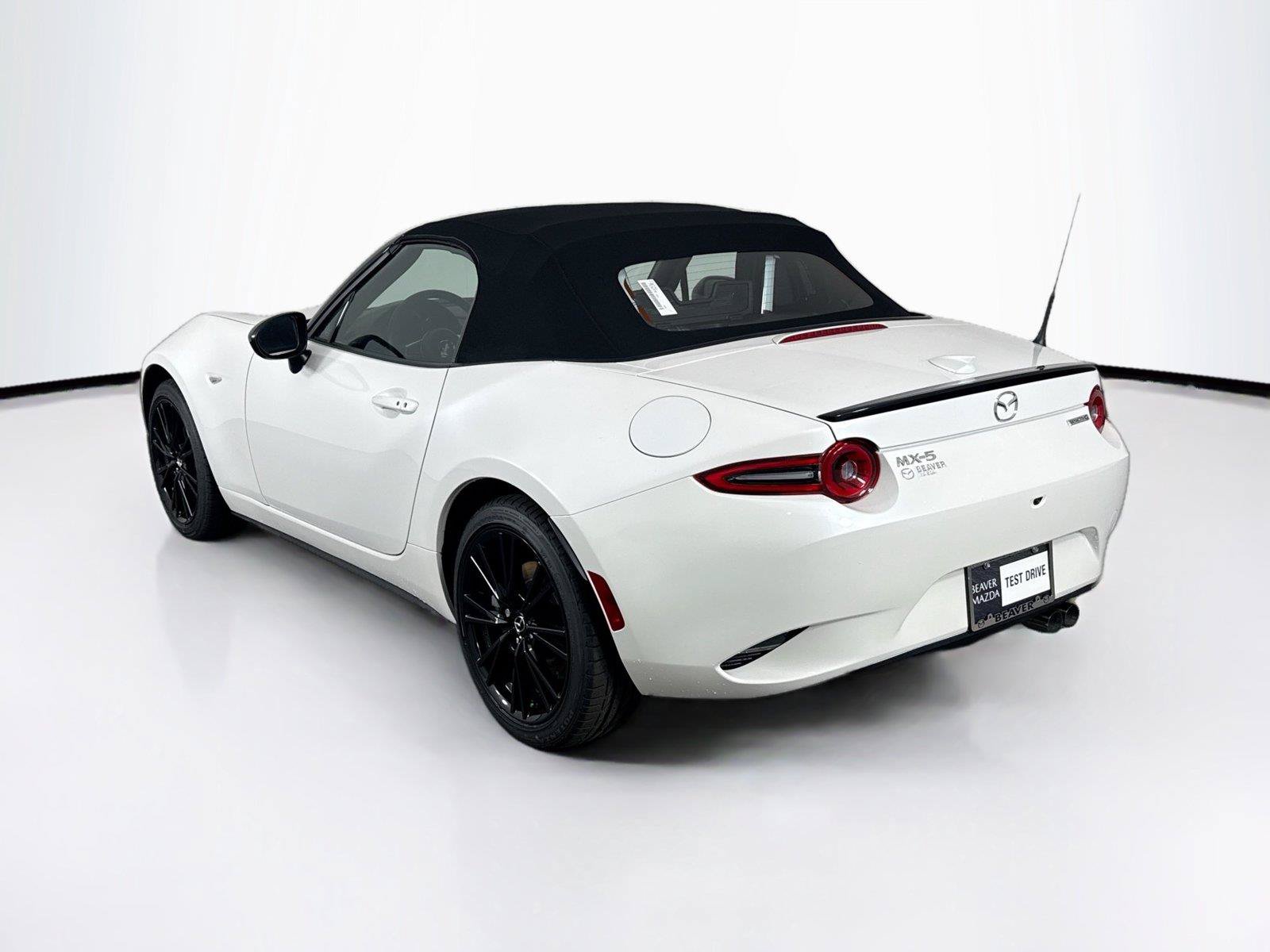 New 2026 MAZDA MX-5 Miata Club w/ Interior Package RWD image 12