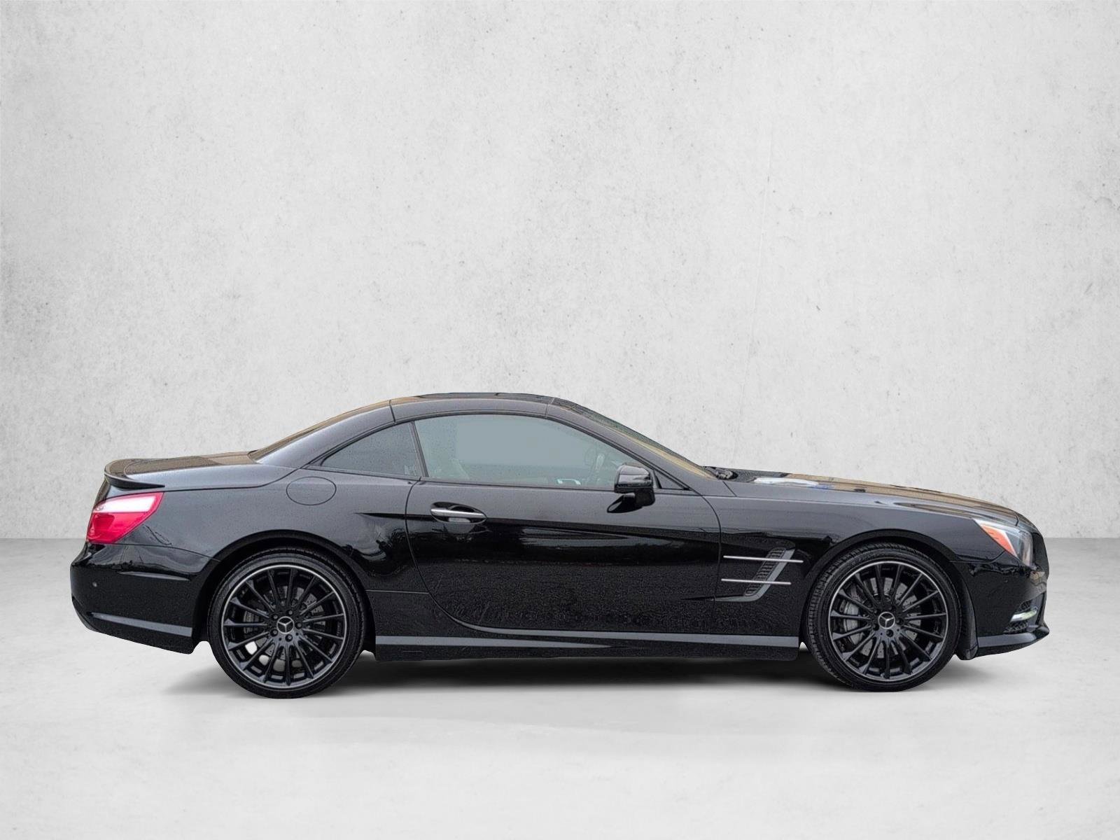Used 2013 Mercedes-Benz SL 550 image 4