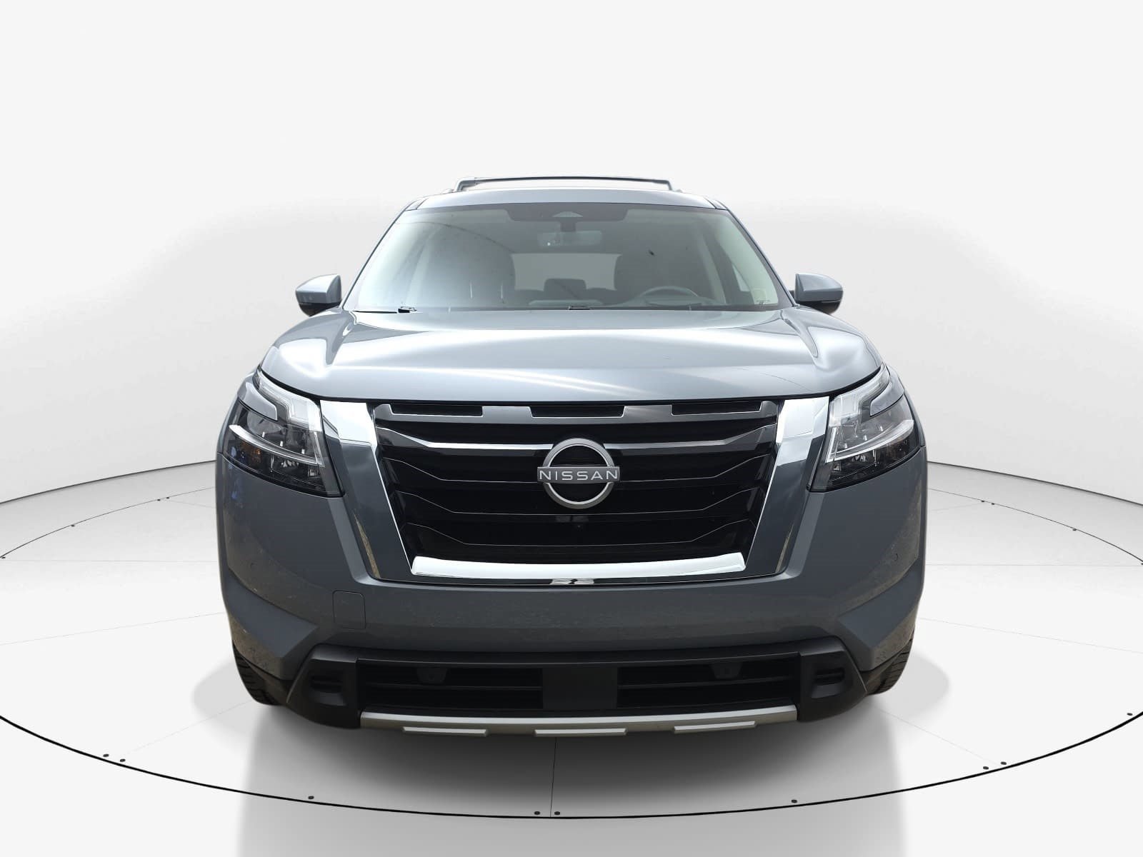 Used 2024 Nissan Pathfinder Platinum w/ Cargo Package FWD image 9