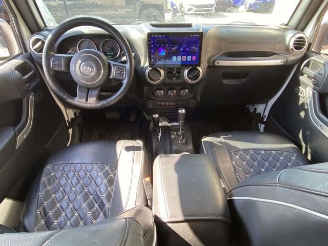 Used 2018 Jeep Wrangler Unlimited Sahara image 10