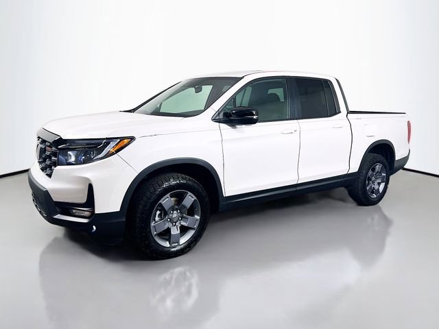 Used 2025 Honda Ridgeline TrailSport image 5