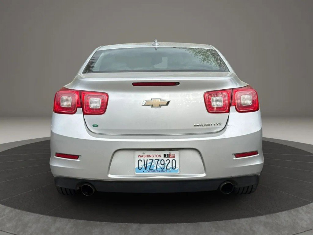 Used 2016 Chevrolet Malibu LTZ FWD image 7